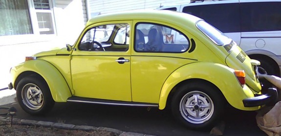 1973 VW Super Beetle - Yellow