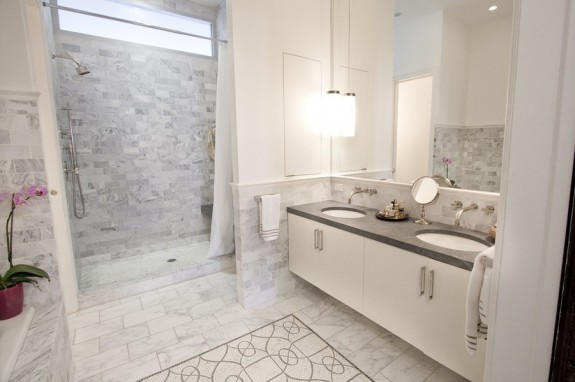 great bathroom in Harlem townhouse - 105 West 122nd Street